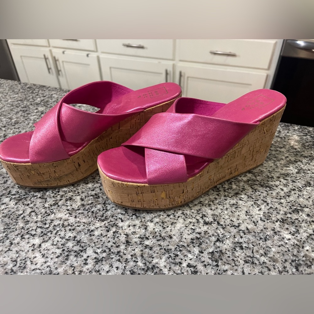 Brand new Shu shop pink wedges